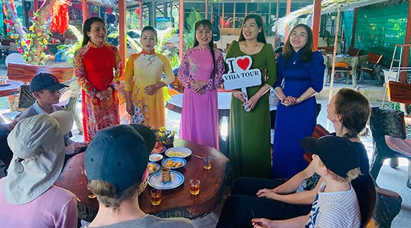 Luxury Group Tour Mekong Delta Cai Rang Floating Market - Exclusions