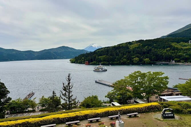 Luxury Hakone Hot Spring & Lake Ashi Cruise Tour From Tokyo - Exploring Hakones Natural Beauty
