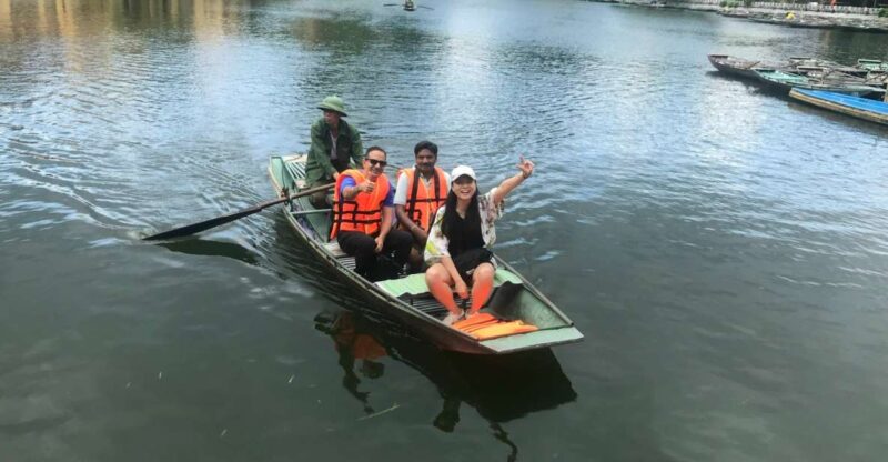 Luxury Hoa Lu, Tam Coc & Mua Cave With Limousine Small Group - Exploring Hoa Lu Ancient Capital