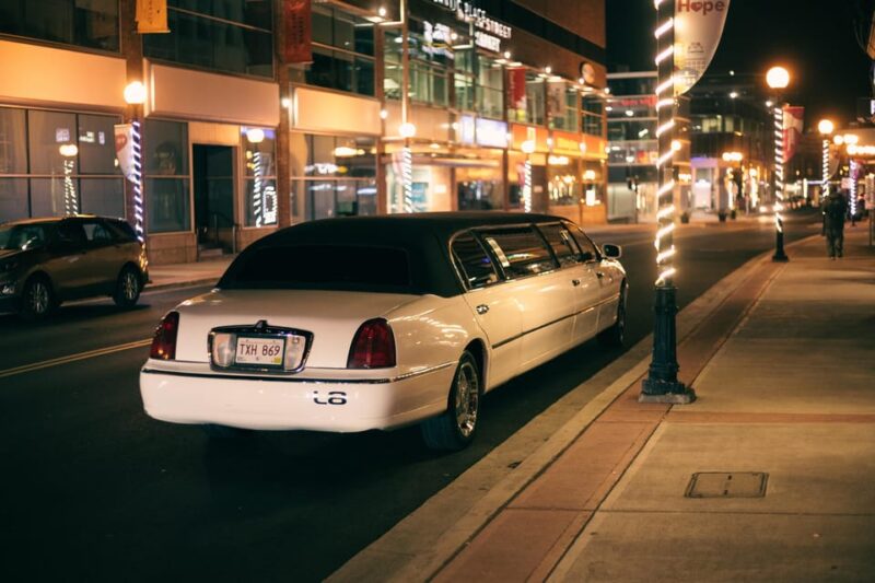 Luxury Krakow: Limousine or Party Bus Tour & Sightseeing - Tailoring for Special Occasions