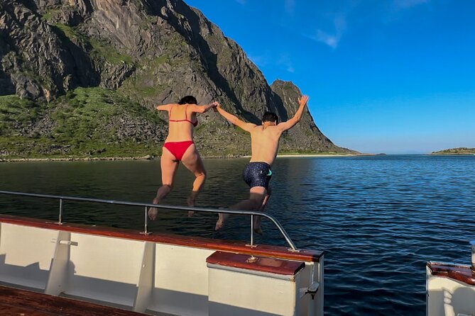 Luxury Lofoten Yacht Tour W Kayak SUP Hot Tub BBQ & Beach Bonfire - Kayaking and Stand-Up Paddleboarding