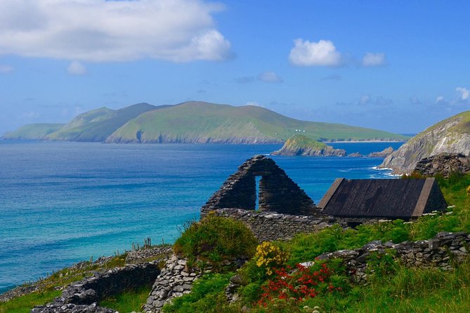 Luxury Luck of the Irish Tour - Fully Guided and Chauffeured 4 Days 3 Nights - Meeting and Pickup