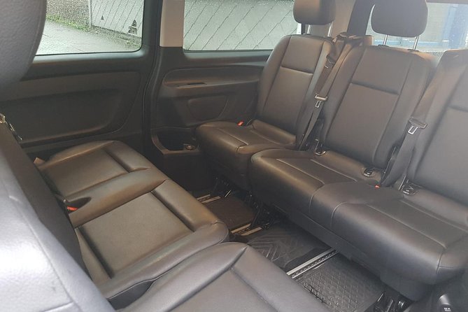Luxury Minivan From Brussels Airport to the City of Brussels - Stress-Free Airport Transfer