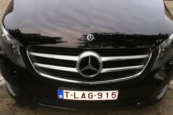 Luxury Minivan From Charleroi Airport to the City of Antwerp - Vehicle Amenities