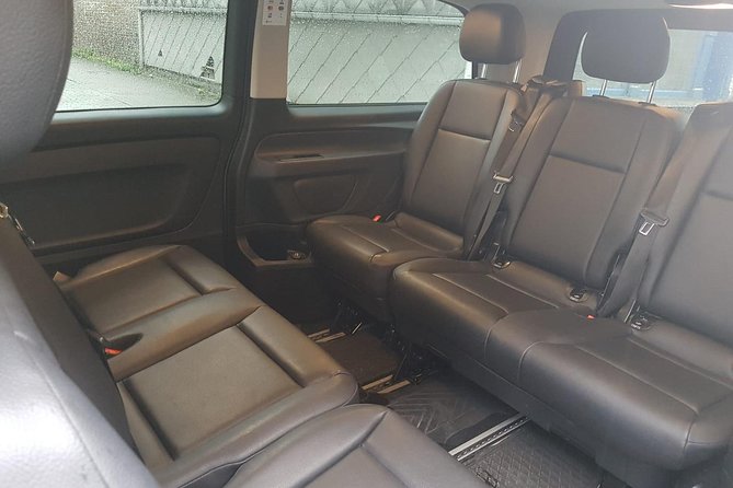 Luxury Minivan From Charleroi Airport to the City of Ghent - Vehicle Features