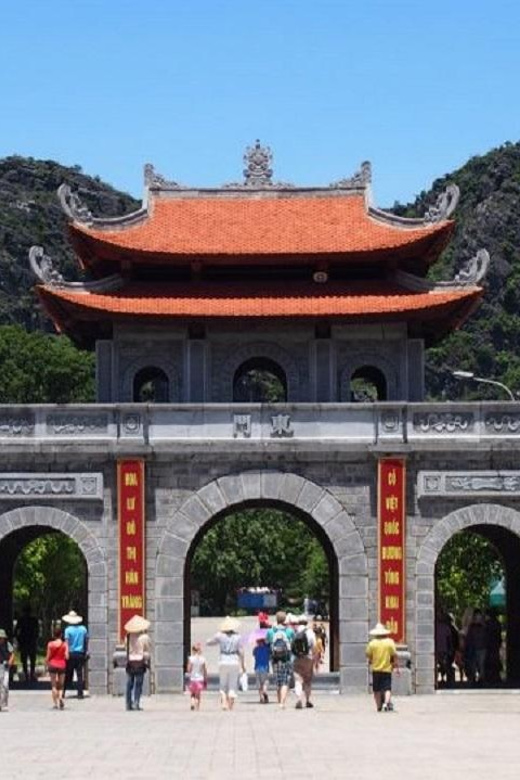 Luxury Ninh Binh Tour: Explore Hoa Lu, Trang An & Hang Mua. - Return Details