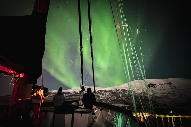 Luxury Northern Lights Cruise With Hot Tub and Dinner - Meeting and Pickup