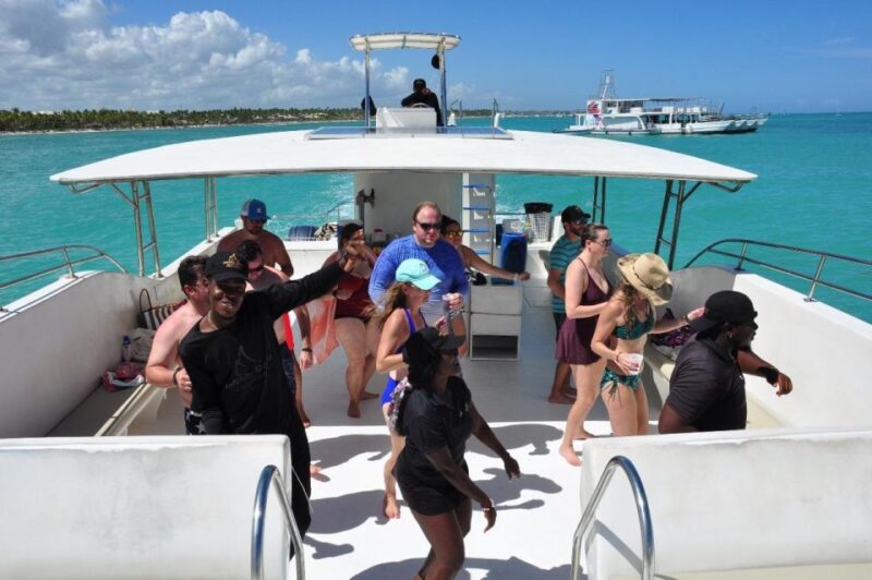 Luxury Open Bar Booze Cruise and Snorkel in Punta Cana - Customer Reviews