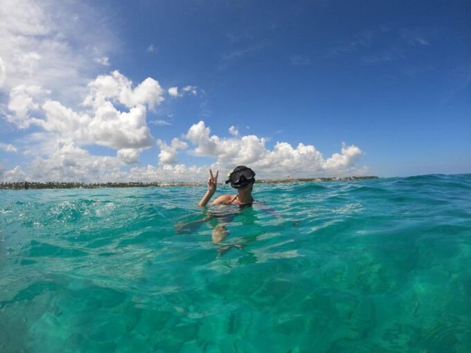 Luxury Open Bar Booze Cruise and Snorkel in Punta Cana - Language Capabilities