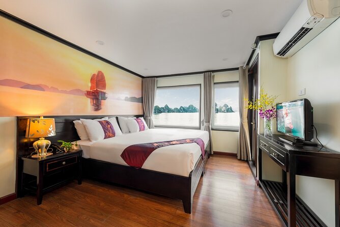Luxury Overnight Cruise to Ha Long Bay 2 Days 1 Night From Hanoi - Guides Response