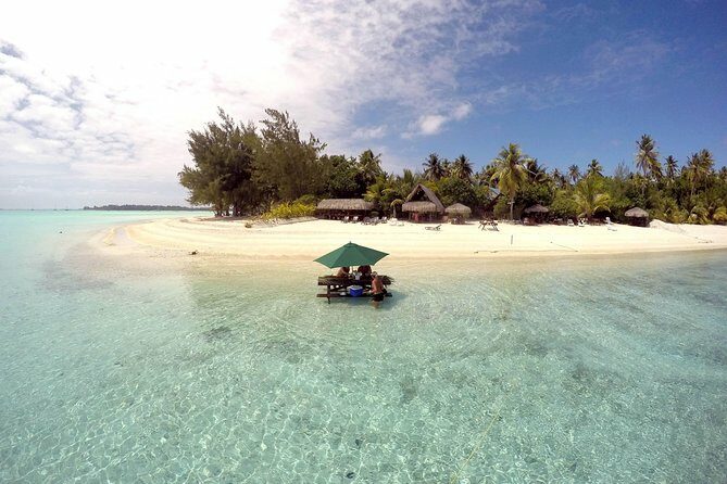 LUXURY PRIVATE Catamaran : Full-Day Sail & Polynesian Motu Lunch - The Experience in Detail
