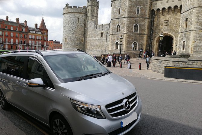 Luxury Private Day Hire London-London Stopover at Windsor & Hampton Court Palace - Exploring Windsor Castle