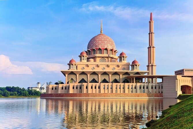 LUXURY Private Day Tour: Kuala Lumpur & Malacca From Singapore by Licensed Guide - Malacca Highlights