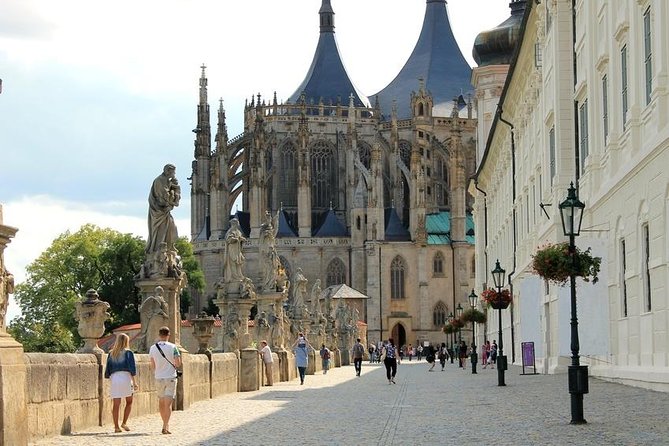 Luxury Private Day Trip From Prague to Kutná Hora - Cancellation and Refund Policy