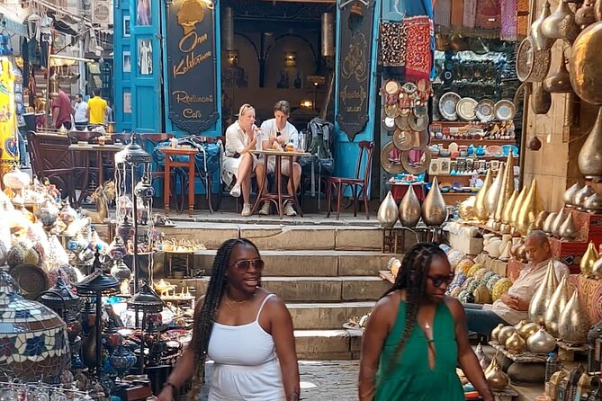 Luxury Private Egyptian Museum and Khan El Khalili Bazar Tour - Exploring Khan El-Khalili Bazaar