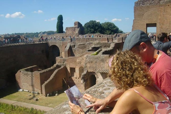 Luxury Private Full-Day Rome Tour From Civitavecchia Port - Marveling at the Colosseum