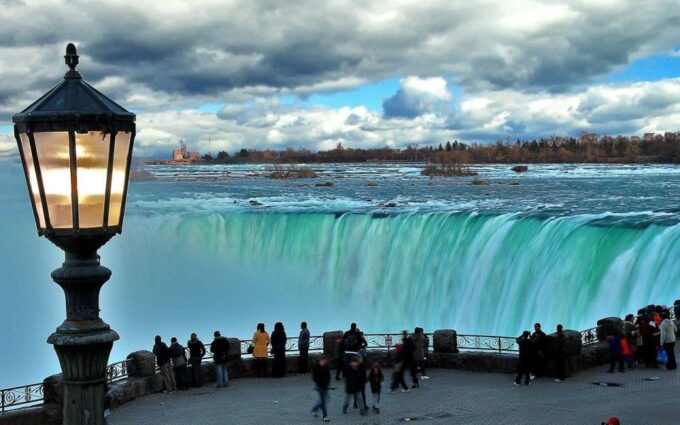 Luxury Private Niagara Falls Tour, Boat, Journey & Skylon - Immersive Boat Experience