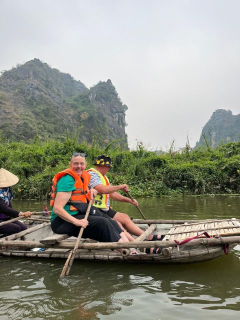 Luxury Private Tour: Ninh Binh: Hoa Lu-Tam Coc/Trang An - Lunch at Local Restaurant
