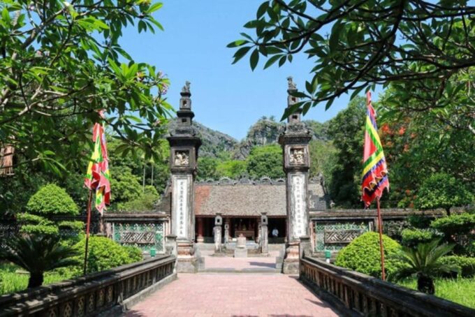 Luxury Private Tour: Ninh Binh: Hoa Lu-Tam Coc/Trang An - Highlights of the Tour