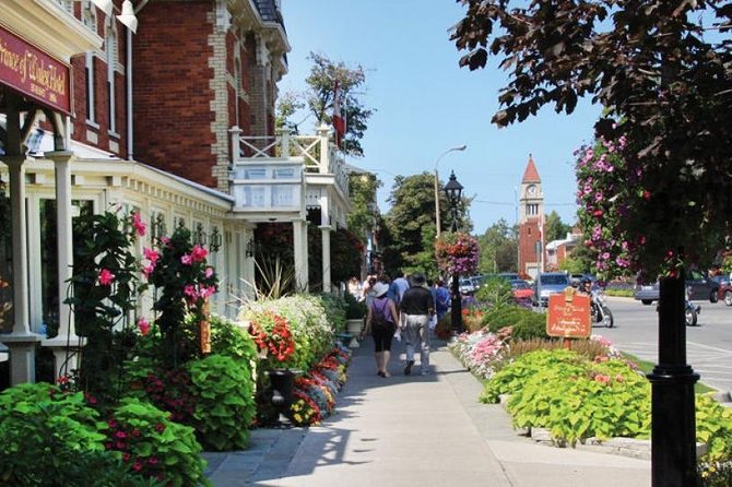 Luxury Private Tour of Niagara Falls From Toronto - Tour Details