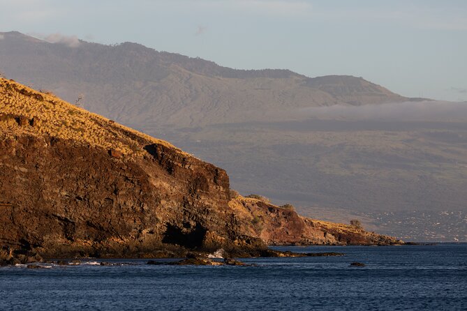 Luxury Royal Catamaran Sunset Dinner Cruise in Maui - Traveler Capacity