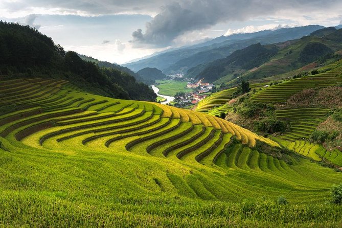 LUXURY SAPA TOUR 2D1N -Stay at 5 Star Hotel-Transfer by Sleep Bus - Traveler Feedback