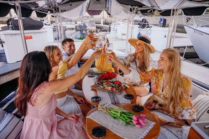 Luxury Shared E-Boat Cruise With Wine, Charcuterie & Sea Lions Spotting - Inclusions: Wine, Charcuterie, and Gratuities