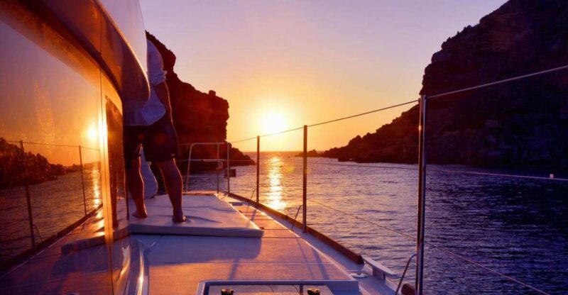 Luxury Sunset Cruise in Rethymno and Transfer Service - Key Points