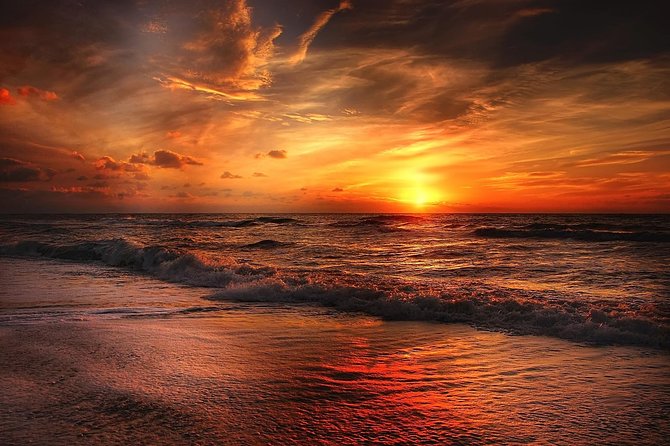 Luxury Sunset Party Boat - Inclusions and Amenities