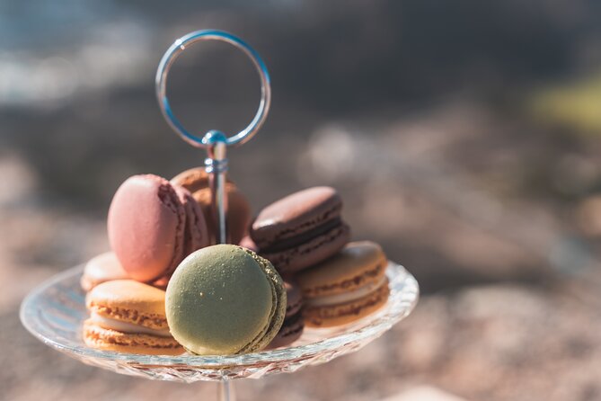 Luxury Sunset Picnic With Photo Shoot - Accessibility and Participation