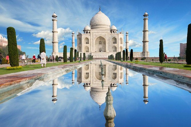 Luxury Taj Mahal and Agra Tour From Delhi By Mercedes Car or Audi Car - Meeting and Pickup