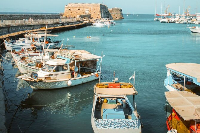 Luxury Tour From Elounda: Knossos Palace & Museum With Wineries - Chauffeured Premium Transport