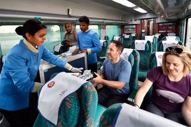 Luxury Train Tour From Delhi to Agra - Train Journey Details