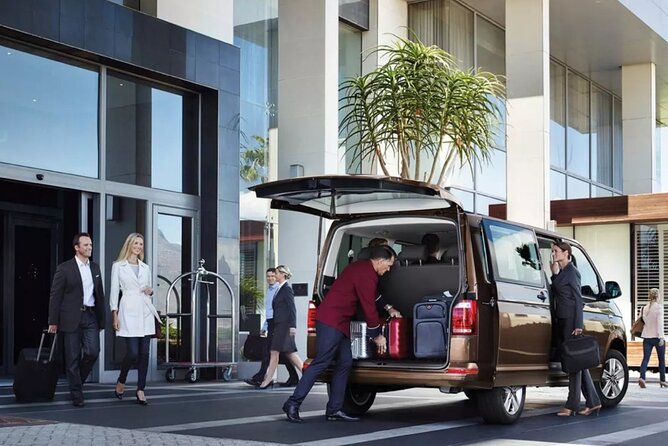 Luxury Transfer From Luxor International Airport to Luxor Hotels - Key Points