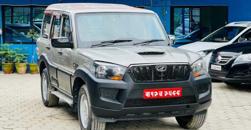 Luxury Transfer Intercity by Jeep - Vehicle and Driver Details