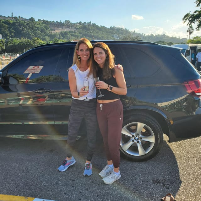Luxury Transfer: Mobay Airport - Negril & Ocho Rios Resorts - Special Occasion Services
