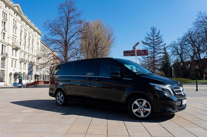 Luxury Transport From/To Warsaw - FRAnkfurt / Intern. Airport FRA by Private Van - Safety Measures