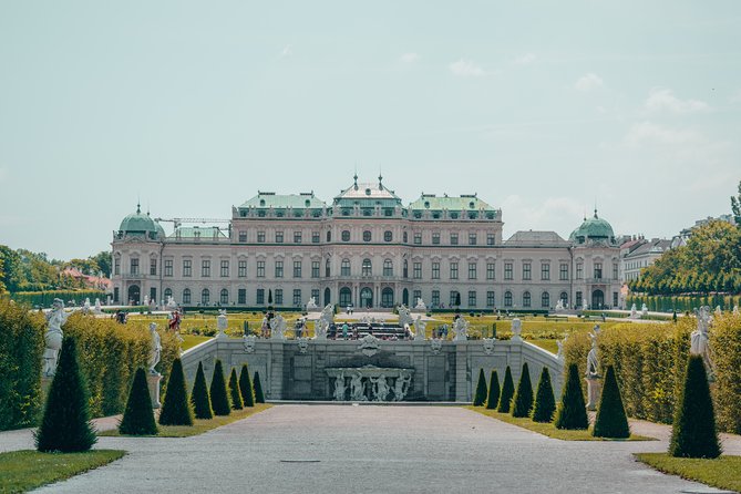Luxury Transport From/To Warsaw - Vienna / International Airport by Private Van - Frequently Asked Questions