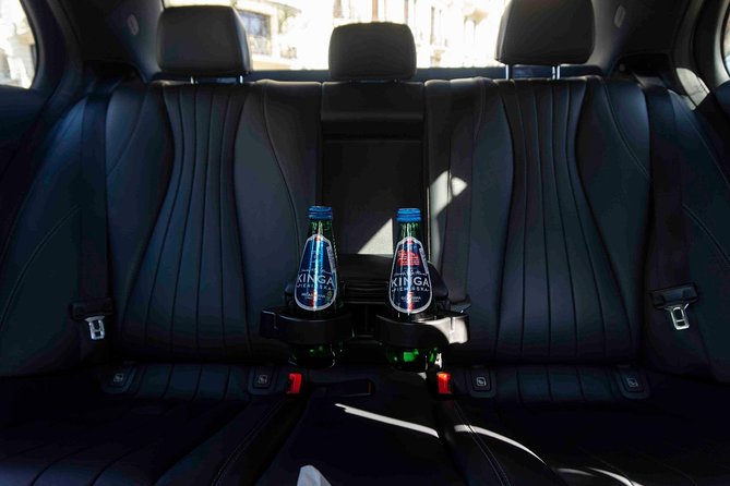 Luxury Warsaw Chopin Airport Transfer by Private Limousine - Customer Feedback and Ratings