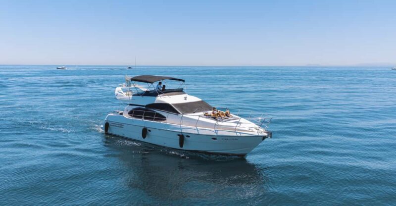 Luxury Yacht Charter in Marbella, Puerto Banus, All Inclusive. - Key Points
