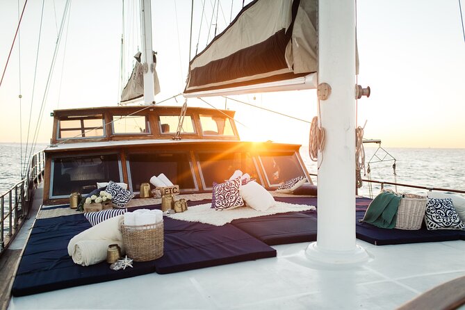 Luxury Yacht Snorkeling & Lunch Cruise From Cabo San Lucas - Exploring the Sea of Cortez
