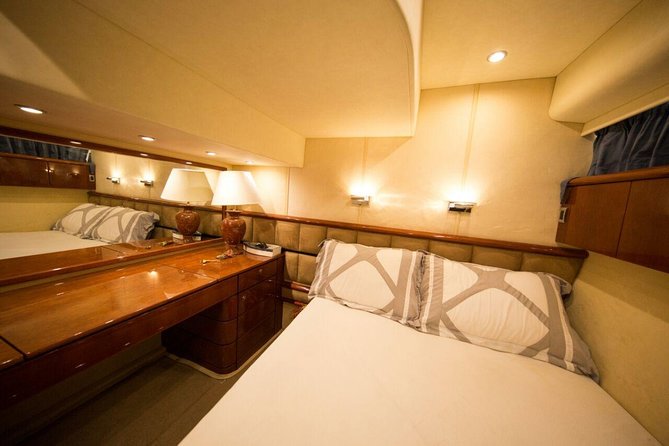 Luxury Yacht Tour Around Palm Island - Cancellation and Pricing Information