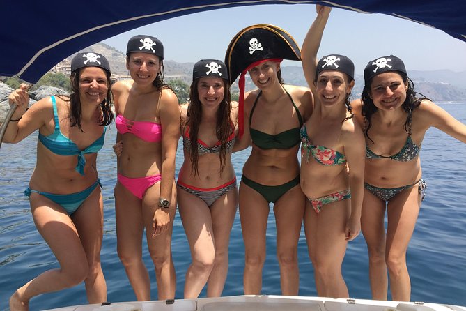 Luxury Yatch Trips + Open Bar + Tapas + Paddle Surf + Snorkel - Customer Reviews