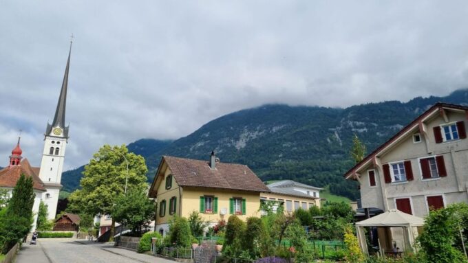 Luzern: Guided Hidden Mount Pilatus Hike - Returning From the Summit