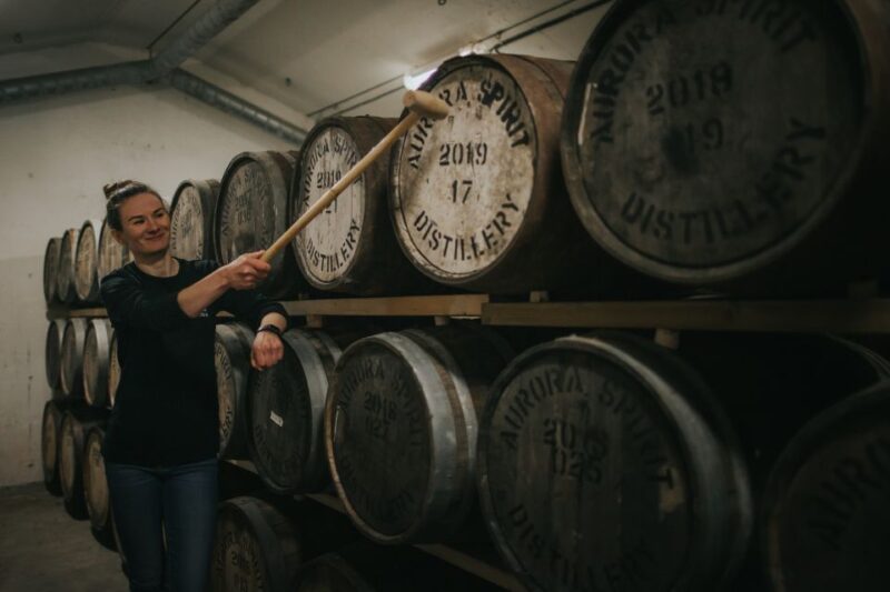 Lyngseidet: Arctic Distillery Guided Whisky Tour - Accessibility and Language Options