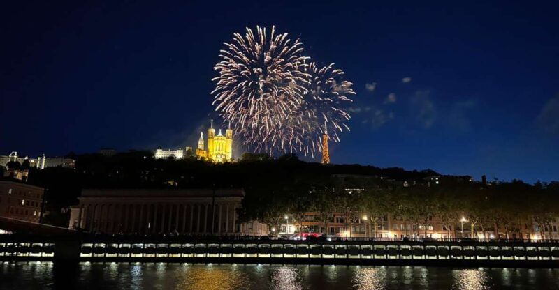 Lyon: Bastille Day Cruise With Appetizers and Fireworks - Key Points