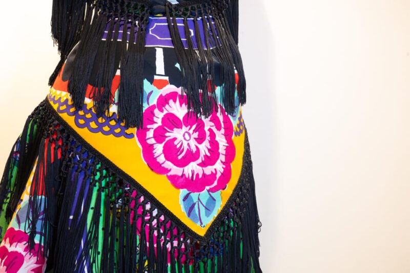 Lyon: Brochier Silk Museum Guided Tour in French - Designer Collaborations and Textile Designs