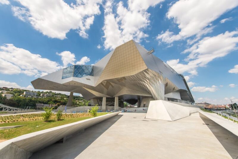 Lyon City Card With Airport Transfer - Key Points