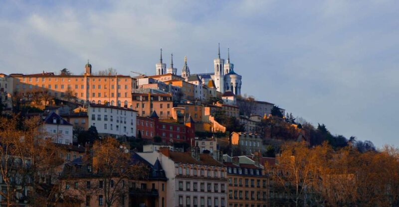 Lyon: City Exploration Game and Tour - Uncover Pont Bonapartes Mysteries