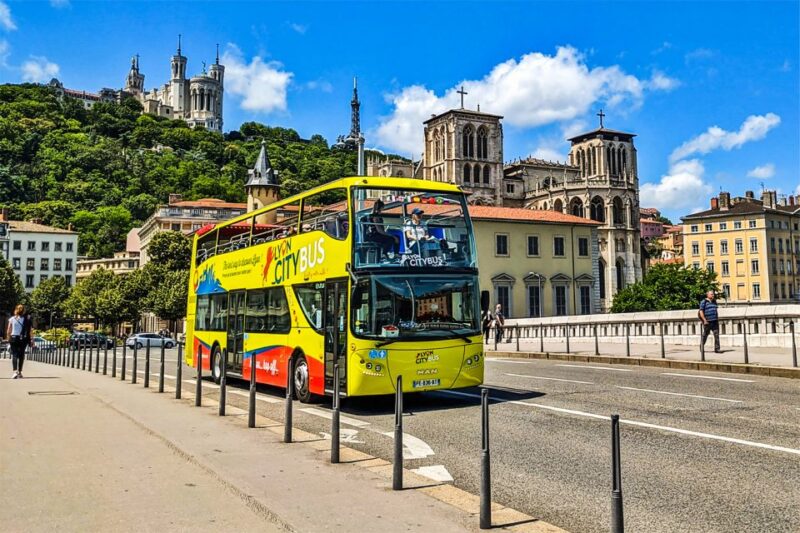 Lyon City Hop-on Hop-off Sightseeing Bus Tour - Tour Features and Accessibility